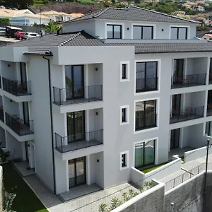 Appartement Dona I At Botanical Garden, Funchal (Madeira)